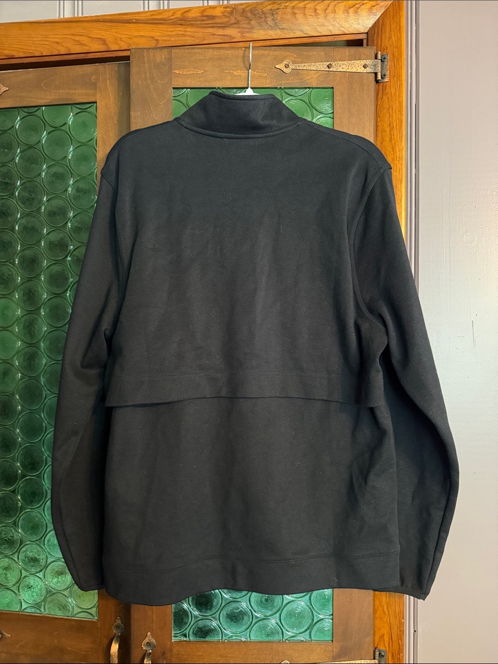 Nike Black Performance Pullover - Picture 4 of 5